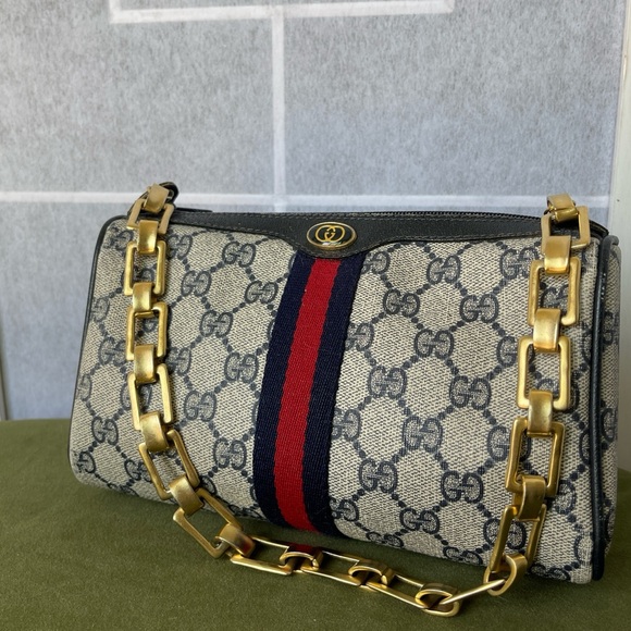 Gucci Handbags - Vintage 80s Gucci Monogram Sherry Shoulder Bag♥️✨